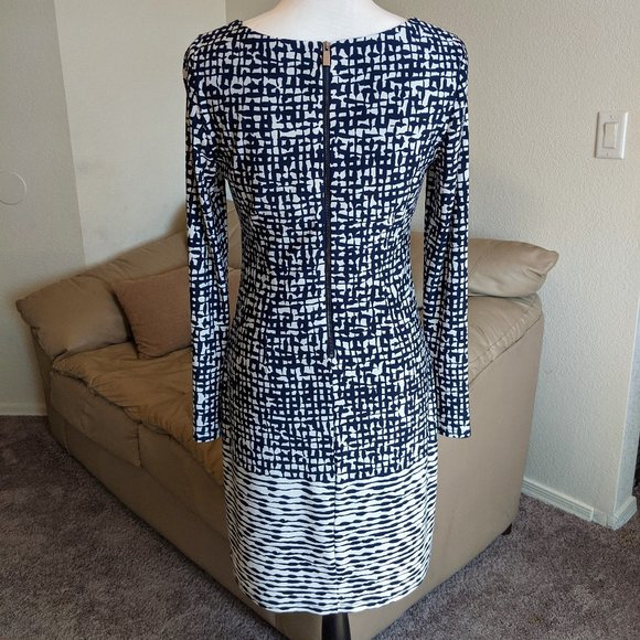 Navy and White Long Sleeved Shift Dress by Vince Camuto- Size 4 - Picture 3 of 6
